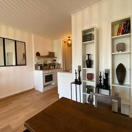 Studio Equipee Et Balcon Avec Vue Degagee Montrichard Exterior photo